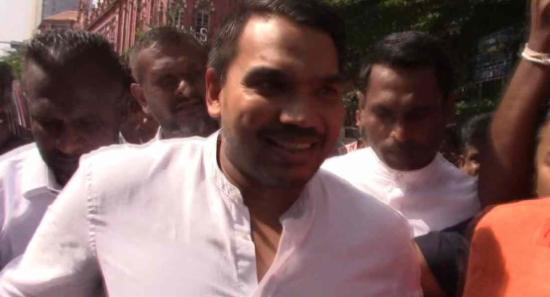 නාමල් රාජපක්ෂ CID හමුවට